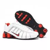 baskets basses nike shox nz pas cher blanc noir rouge